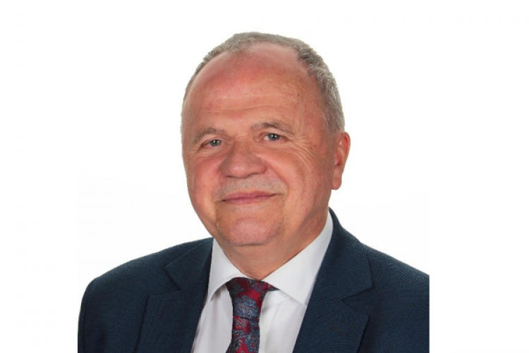 Prof. Tomasz Szwaczkowski