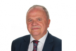 Prof. Tomasz Szwaczkowski