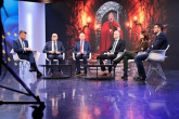 Uczestnicy panelu dyskusyjnego, w tym dr hab. Paweł Kołodziejski, prof. UPP.