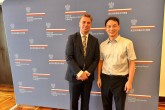 Okolicznościowe zdjęcie w Ambasadzie Rzeczpospolitej Polskiej w Pekinie z Prof. Wang Hai-Feng z Zhejiang University.